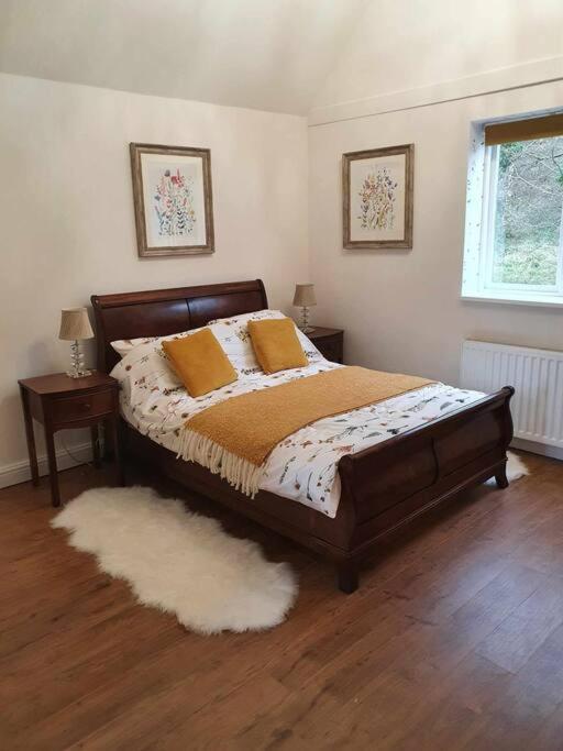 Astella Lodge. West Quantoxhead Bagian luar foto